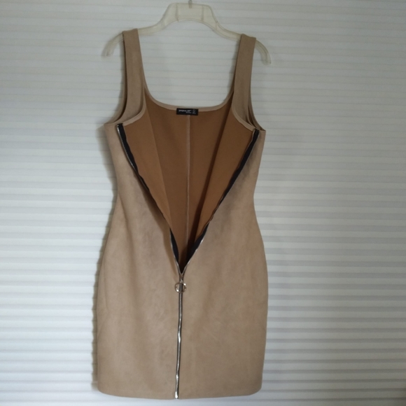 Popular Basics Brand O-Ring Zipper Dress - Picture 3 of 9